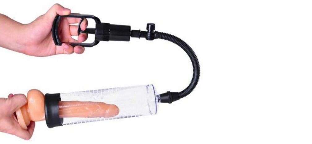 Vacuum pump to increase a member